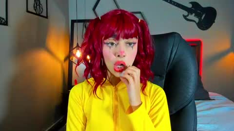 Snapshot of maddiiebrooks chatting on 01/19/25, 09:34 Maddie online show from 01/19/25, 09:34