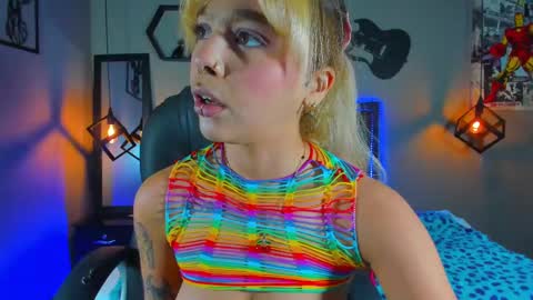 Snapshot of maddiiebrooks chatting on 03/07/25, 07:38 Maddie online show from 03/07/25, 07:38