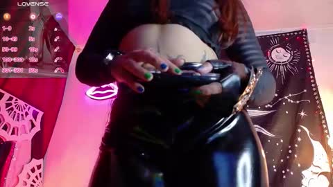 Snapshot of maddilust chatting on 03/03/26, 02:56 Miss Lust online show from 03/03/26, 02:56