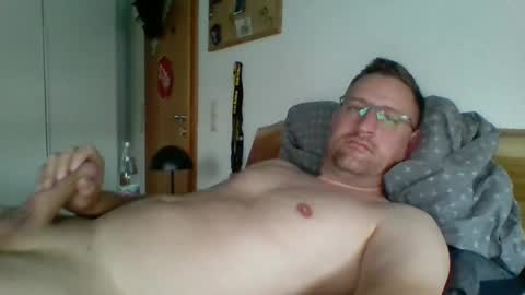 Snapshot of maddin8891 chatting on 10/26/25, 02:34 Maddin online show from 10/26/25, 02:34