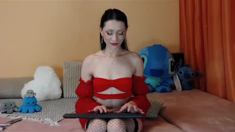 Snapshot of maddison_summer chatting on 02/12/25, 10:48 Maddison Summer online show from 02/12/25, 10:48