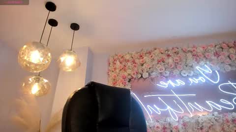 Maddison online show from 01/13/26, 04:07