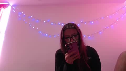 Snapshot of maddy_14 chatting on 01/09/26, 07:04 Maddy UwU online show from 01/09/26, 07:04