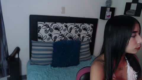 Snapshot of maddy_parker_ chatting on 01/01/25, 01:15 Maddy Parker online show from 01/01/25, 01:15