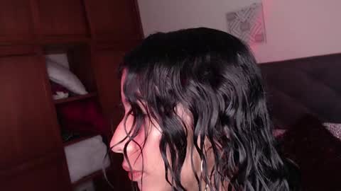 Snapshot of maddy_parker_ chatting on 03/07/25, 01:18 Maddy Parker online show from 03/07/25, 01:18