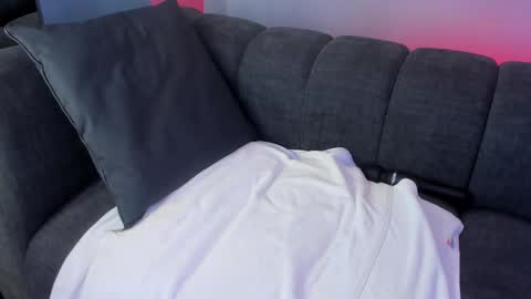 Snapshot of maddy_walker chatting on 02/14/25, 02:18 Maddy online show from 02/14/25, 02:18