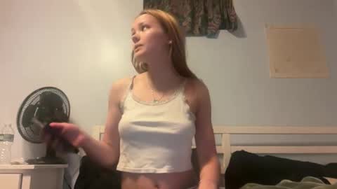 maddybabyy online show from 11/19/25, 11:16