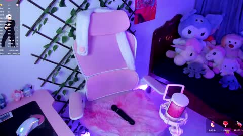 Snapshot of maddyfoox chatting on 03/06/25, 11:09 Maddy Foox online show from 03/06/25, 11:09