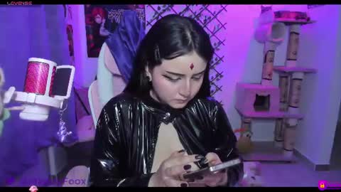 Snapshot of maddyfoox chatting on 06/27/26, 11:43 Maddy Foox online show from 06/27/26, 11:43