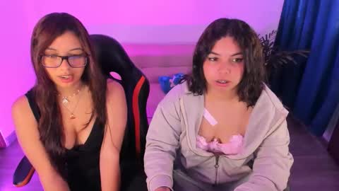 madelaine_taylor online show from 11/15/25, 04:25