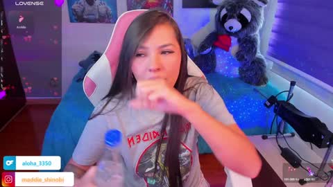 Snapshot of madeleine_shinobi chatting on 01/31/25, 08:43 Emily Only Fans online show from 01/31/25, 08:43