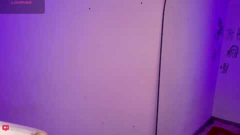 Madeline  online show from 11/26/25, 04:35