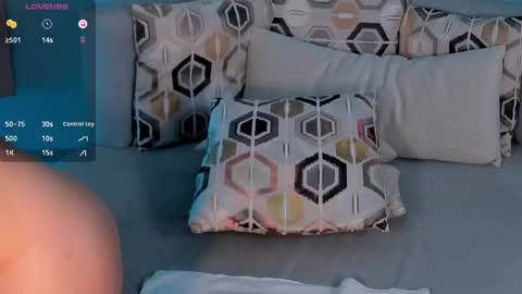 Snapshot of madelinefox_ chatting on 02/11/25, 10:59 Madeline online show from 02/11/25, 10:59