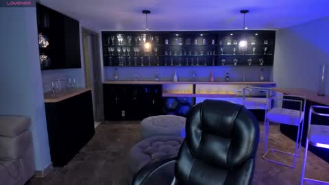 Snapshot of madelinefox_ chatting on 03/06/25, 09:03 Madeline online show from 03/06/25, 09:03