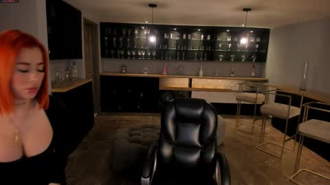 Snapshot of madelinefox_ chatting on 09/26/25, 10:19 Madeline online show from 09/26/25, 10:19