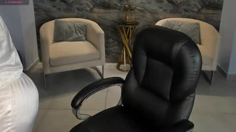 Madeline online show from 01/06/26, 08:07