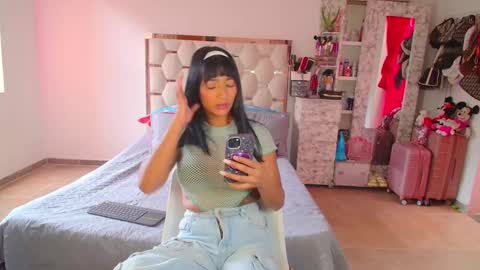 Snapshot of madeyn_roses chatting on 10/09/25, 07:01 madelyn roses online show from 10/09/25, 07:01