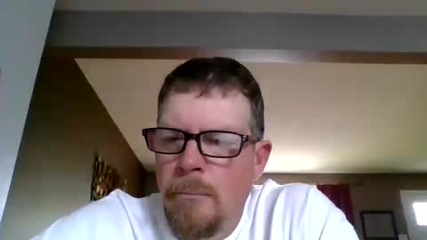 Snapshot of madhatter72 chatting on 10/19/25, 05:13 Madhatter72 online show from 10/19/25, 05:13