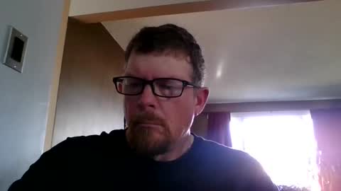 Snapshot of madhatter72 chatting on 11/02/25, 06:43 Madhatter72 online show from 11/02/25, 06:43