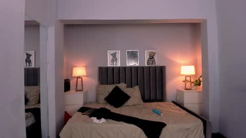 Snapshot of madie_collins7 chatting on 09/22/25, 11:45 Madie online show from 09/22/25, 11:45