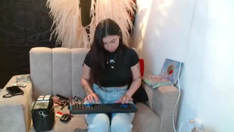 madison407843 online show from 04/16/26, 02:18