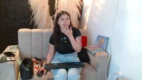 madison85535 online show from 04/16/26, 02:29