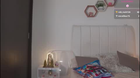 Valentina   1030   530  -  online show from 12/20/25, 04:52