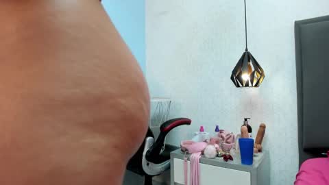 Snapshot of madison_rowan chatting on 01/07/25, 09:07 MADI online show from 01/07/25, 09:07