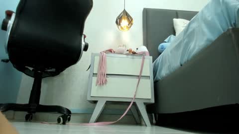 Snapshot of madison_rowan chatting on 02/06/25, 06:08 MADI online show from 02/06/25, 06:08