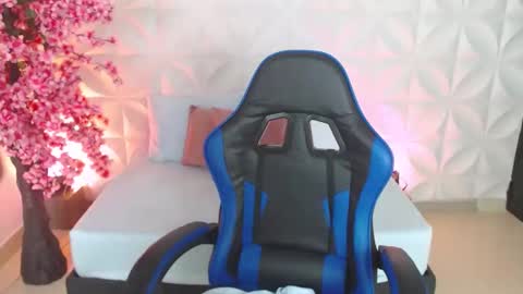 M A D I S O N online show from 06/02/26, 01:13