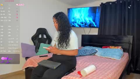 Snapshot of madisonbrunette_lxs chatting on 10/08/25, 04:37 madison online show from 10/08/25, 04:37