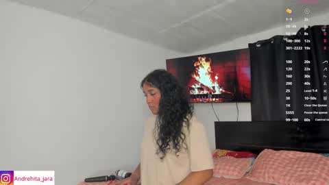 Snapshot of madisonbrunette_lxs chatting on 11/12/25, 08:08 madison online show from 11/12/25, 08:08