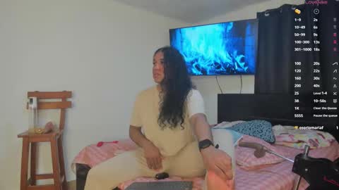 Snapshot of madisonbrunette_lxs chatting on 11/15/25, 05:16 madison online show from 11/15/25, 05:16