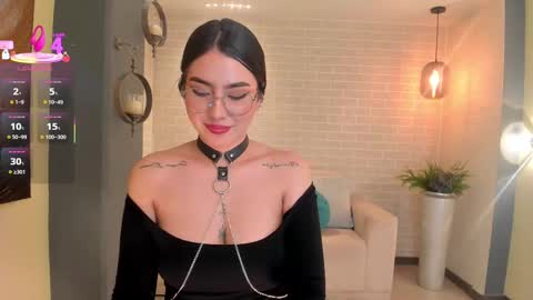 Maddi Collins online show from 03/04/25, 09:22