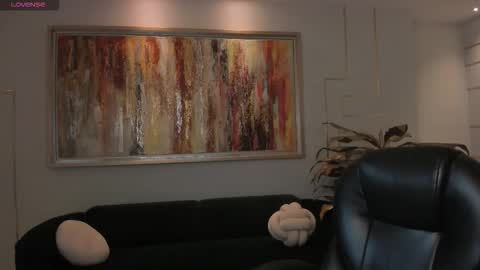 Maddi Collins online show from 02/12/26, 12:00