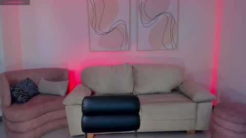 Maddi Collins online show from 04/07/26, 11:32