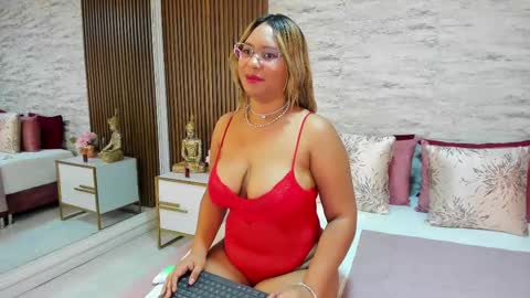 madisonhunterr_ online show from 02/14/25, 05:46