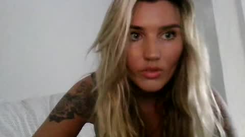Snapshot of madisonlubbe2 chatting on 07/08/26, 10:58 madisonlubbe2 online show from 07/08/26, 10:58