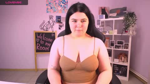 madisonmongomery online show from 12/04/24, 11:41