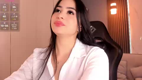 Snapshot of madisson_foxxx_ chatting on 07/16/26, 08:26 Madi Fox online show from 07/16/26, 08:26