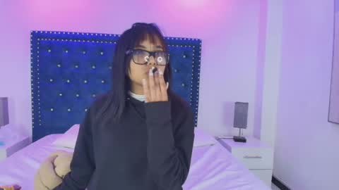 madisson_thompsonn online show from 05/09/26, 08:03
