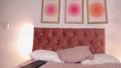 Snapshot of madissonkay chatting on 11/09/25, 07:12 online show from 11/09/25, 07:12