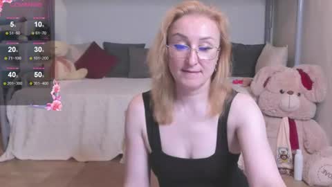 Snapshot of madissonkiss chatting on 07/02/26, 10:27 Madisson online show from 07/02/26, 10:27