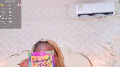 Madisson Lopez online show from 11/24/25, 09:03