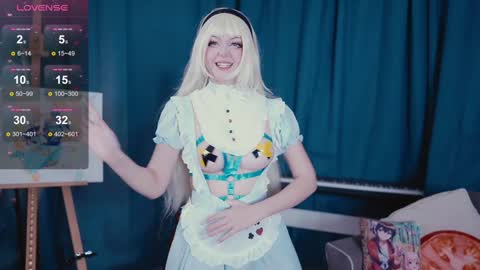 Snapshot of madnessalise chatting on 11/12/25, 01:44 Alice online show from 11/12/25, 01:44