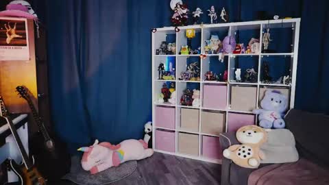 Alice online show from 04/19/26, 08:00