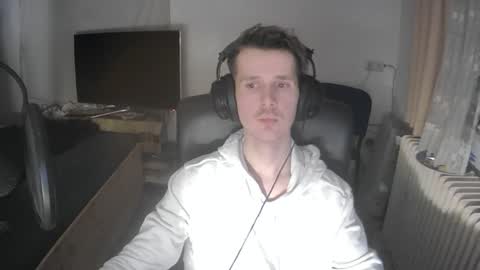 Snapshot of madnessss1215 chatting on 03/02/26, 09:54 madnessss1215 online show from 03/02/26, 09:54