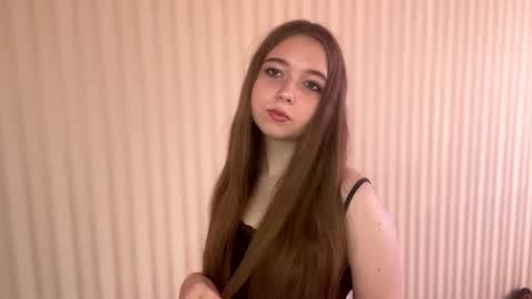 Snapshot of madonnalestourgeon chatting on 11/14/25, 01:32 Madonna online show from 11/14/25, 01:32