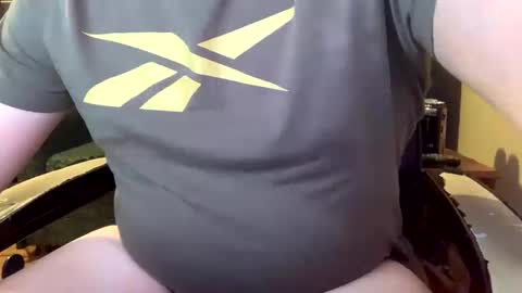 Snapshot of madrox chatting on 10/14/25, 11:38 Camboy online show from 10/14/25, 11:38