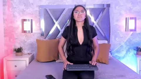 Snapshot of mady_roa chatting on 05/26/26, 03:35 Mady Roa online show from 05/26/26, 03:35